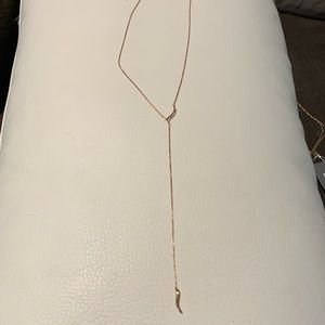 Kendra Scott necklace